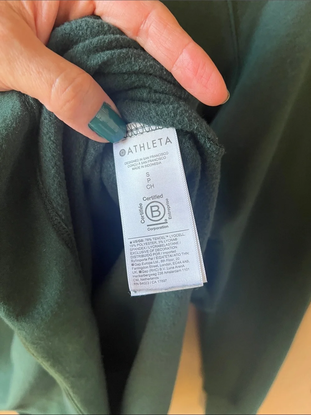 Athleta Sz S Sundown Sweatshirt in Forest Green